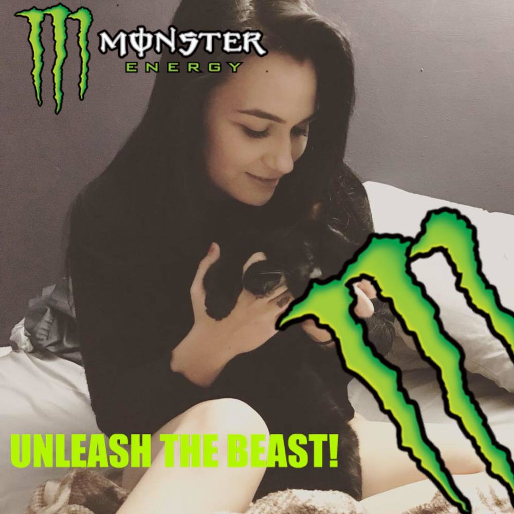 Meet your Posher, Caila